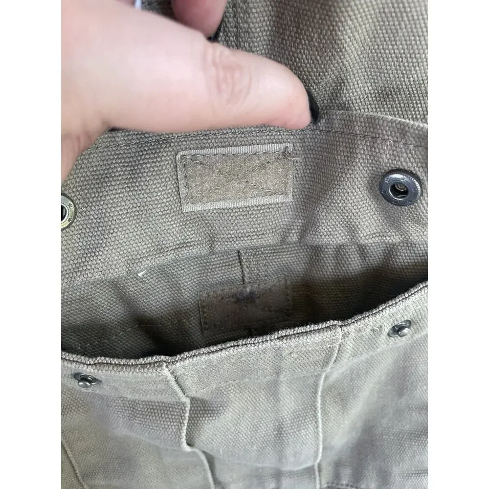 Duluth Trading Cargo Shorts Mens 46x9 Beige Canvas Duck Safari Hiking